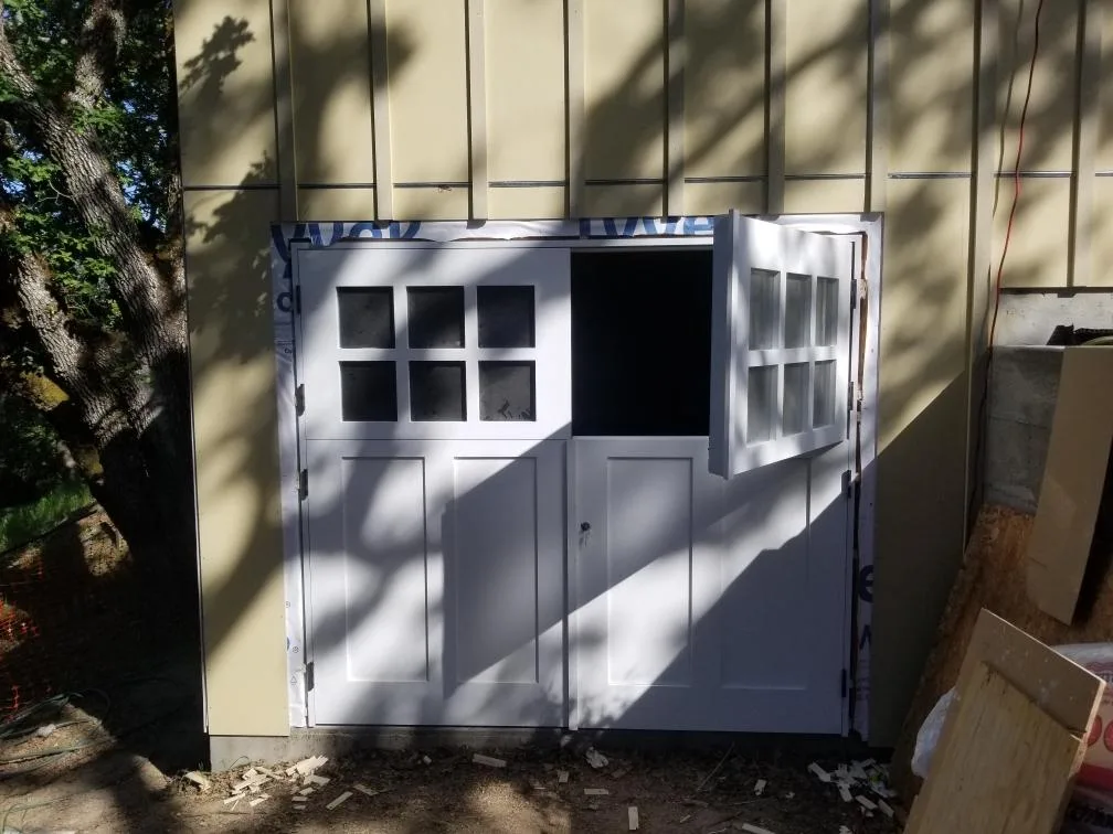 SplitWindowCustomCarriageHouseGarageDoor